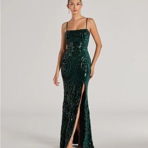 Windsor Green Sequin Dress💚🎄